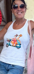 Camista ilustrada " EN VESPA"